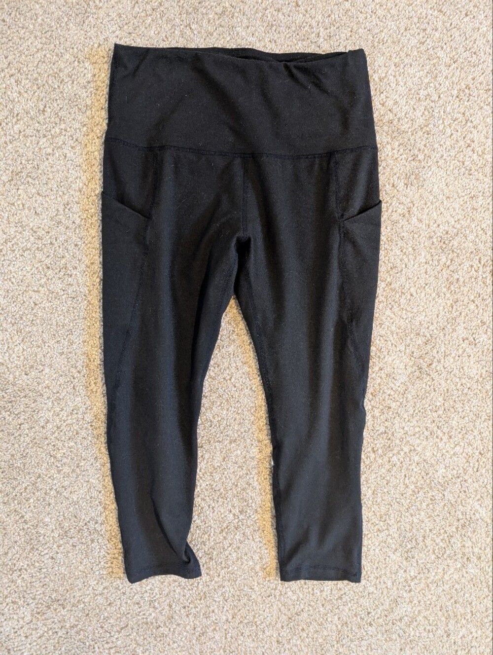 Black High Waisted 3/4 Leggings